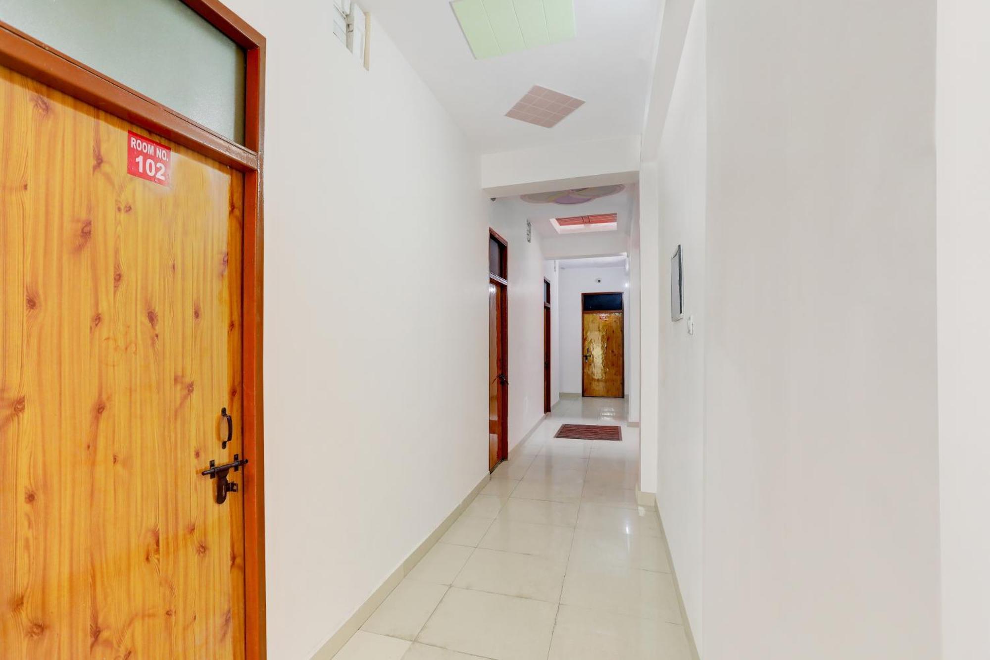 Hotel O Blu Moon Ghaziabad Eksteriør bilde